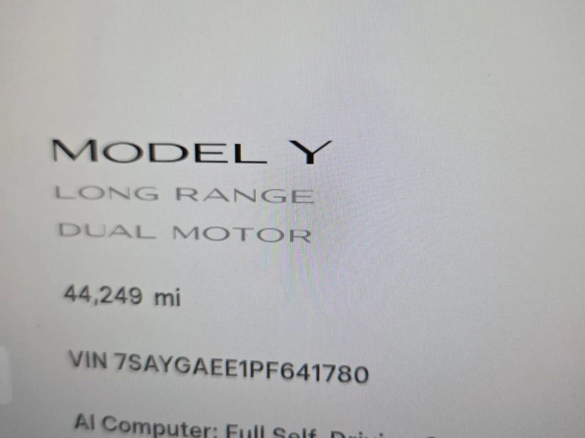 Used 2023 Tesla Model Y Long Range AWD/4WD image 4