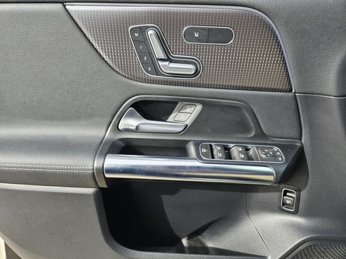 Certified 2021 Mercedes-Benz GLA 250 image 22