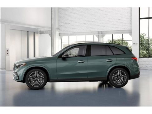 New 2026 Mercedes-Benz GLC 300 4MATIC image 36