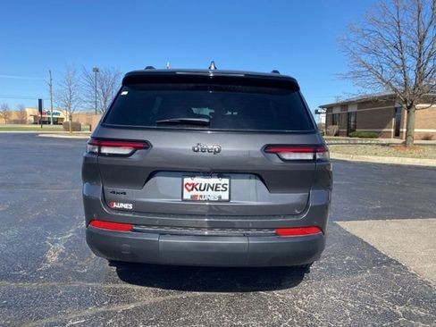 New 2025 Jeep Grand Cherokee L Laredo image 7