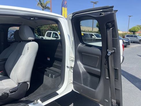 Used 2019 Toyota Tacoma SR image 25
