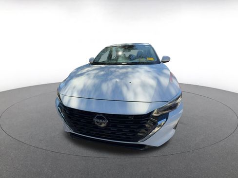 Used 2025 Nissan Sentra S image 3