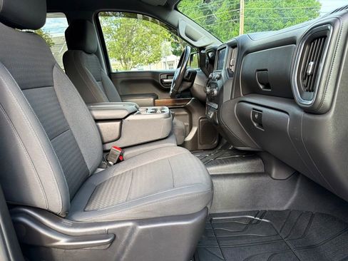 Used 2020 Chevrolet Silverado 1500 LT Trail Boss AWD/4WD image 27