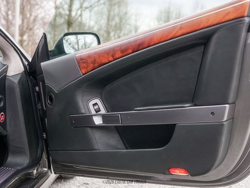 Used 2005 Aston Martin DB9 image 28