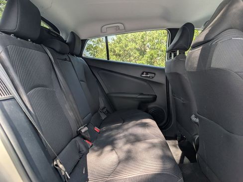Used 2021 Toyota Prius Prime LE FWD image 18