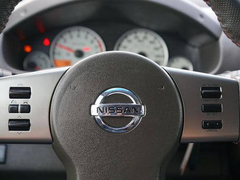 Used 2011 Nissan Xterra PRO-4X w/ Pro-4x Leather Pkg AWD/4WD image 20