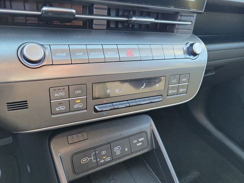 Used 2024 Hyundai Kona SEL w/ Convenience Package image 24