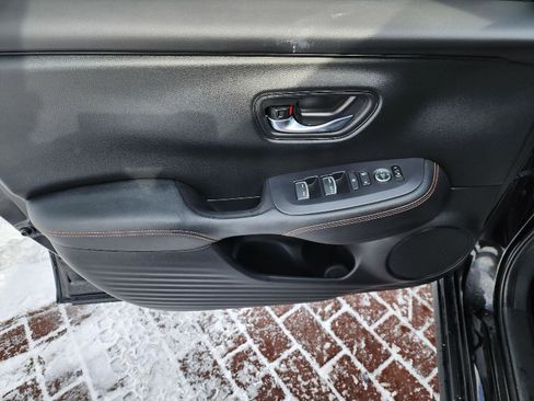 Used 2024 Honda HR-V Sport image 7