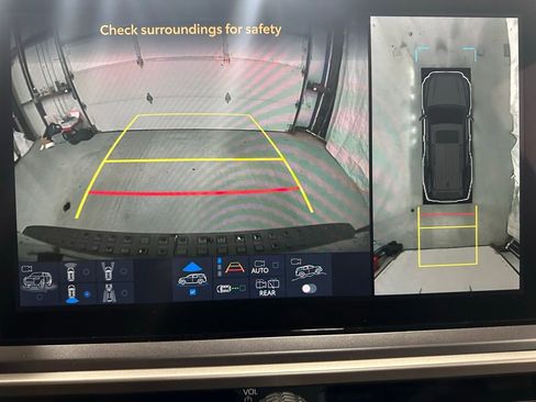 Used 2025 Toyota 4Runner TRD Off-Road Premium w/ Tow Technology Package image 36