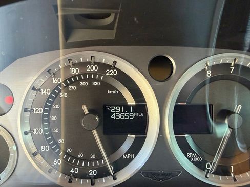 Used 2008 Aston Martin V8 Vantage Coupe RWD image 9