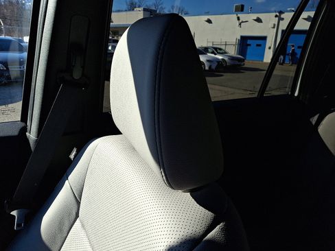 Certified 2024 Honda Passport EX-L image 17