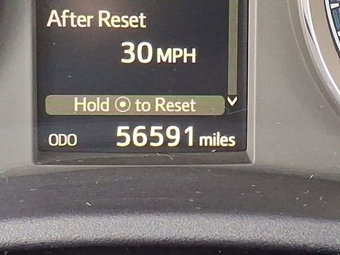 Used 2019 Toyota Corolla SE image 19