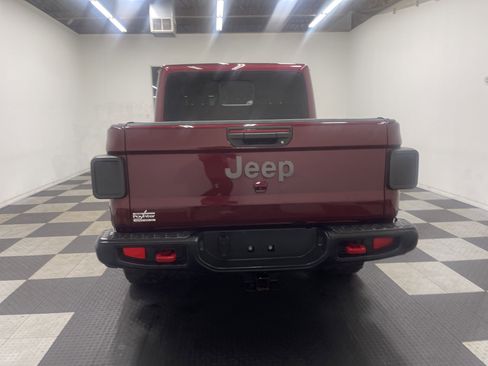 Used 2021 Jeep Gladiator Rubicon image 3
