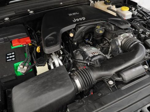 Used 2020 Jeep Wrangler Sport AWD/4WD image 45