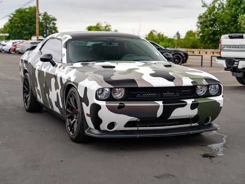 Used 2014 Dodge Challenger SRT8 Core w/ Satin Vapor Edition RWD image 2