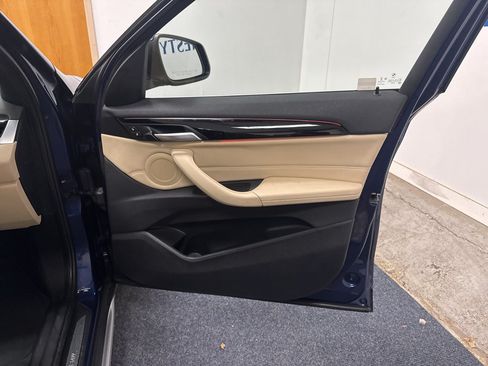 Used 2018 BMW X1 xDrive28i AWD/4WD image 19