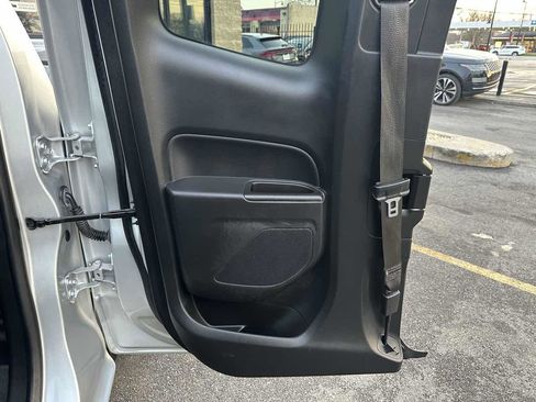 Used 2020 Chevrolet Colorado W/T image 17