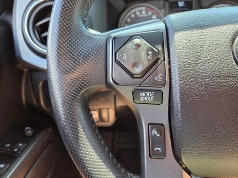 Used 2021 Toyota Tacoma TRD Sport RWD image 31