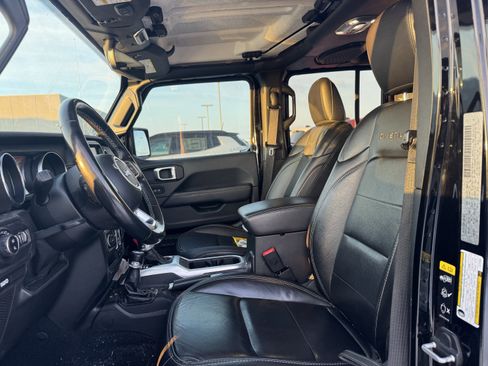 Used 2020 Jeep Gladiator Overland image 8