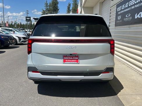 New 2026 Kia Carnival EX image 5