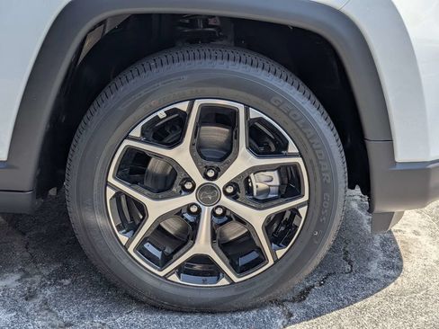 New 2026 Jeep Compass Limited AWD/4WD image 11