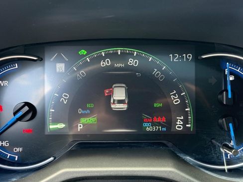 Used 2023 Toyota RAV4 XLE Premium AWD/4WD image 20
