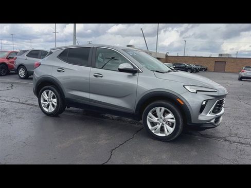 Certified 2024 Buick Encore GX Preferred image 2