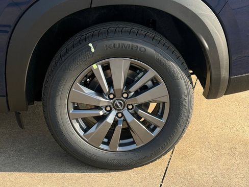 New 2026 Nissan Pathfinder SV image 23