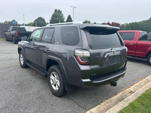 Used 2018 Toyota 4Runner SR5 Premium AWD/4WD image 9
