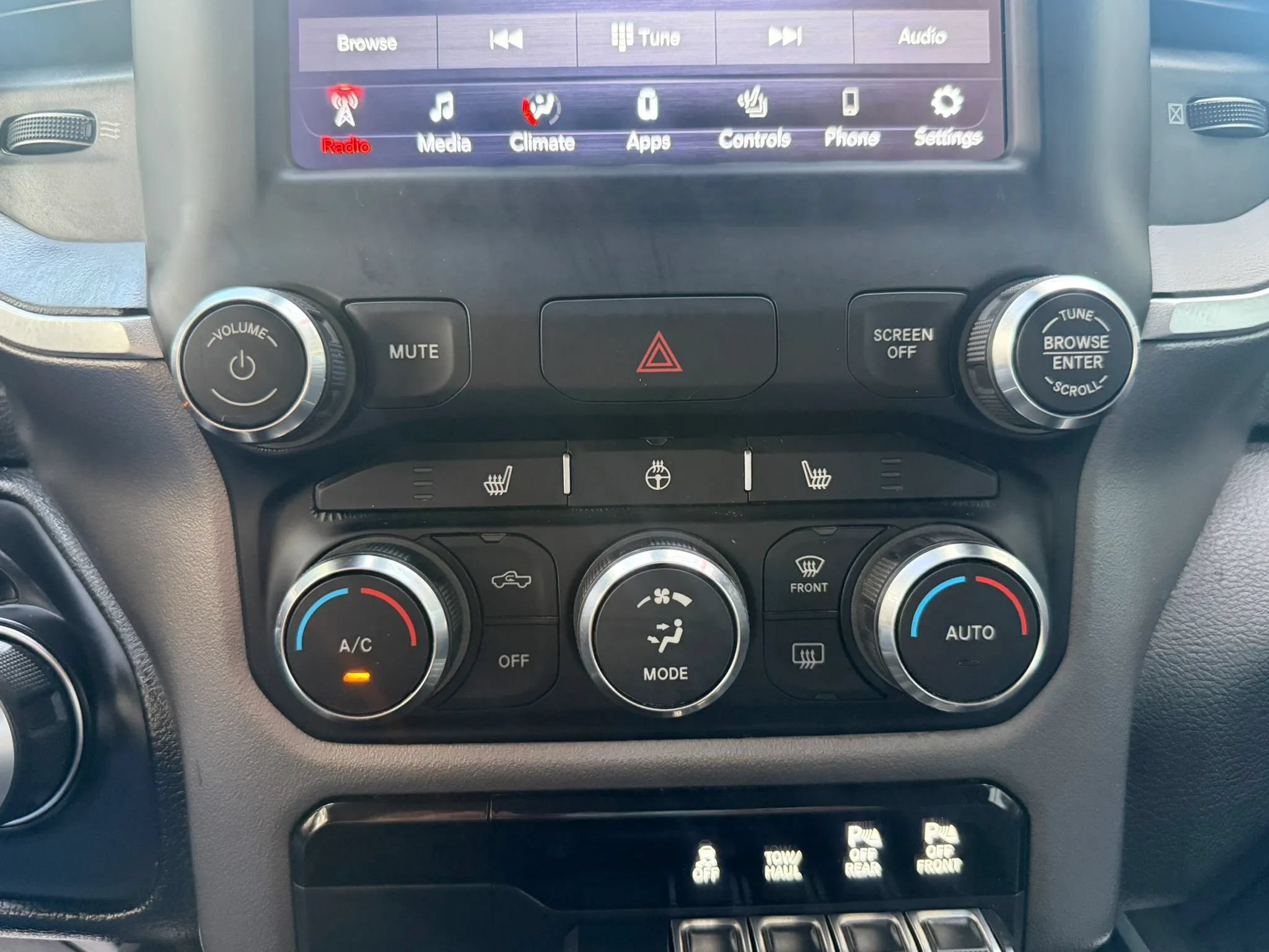 Used 2020 RAM 1500 Big Horn RWD image 42