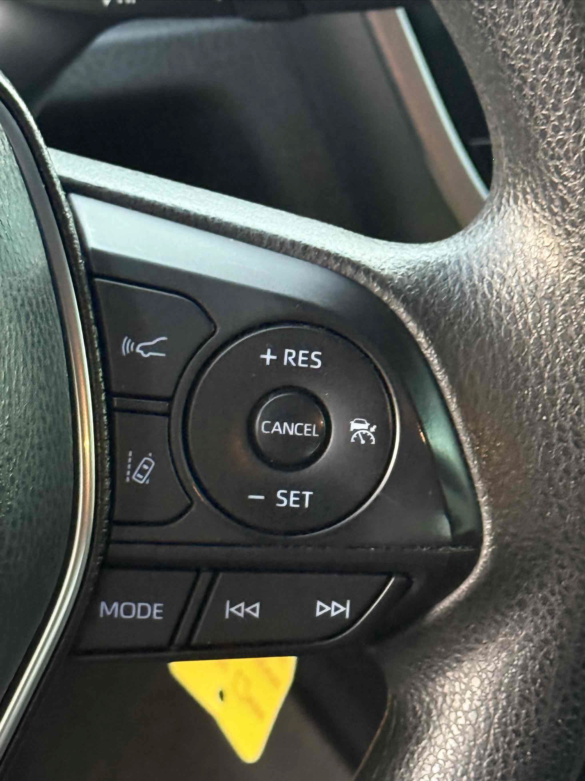 Used 2020 Toyota Camry LE w/ Carpet Mat Package FWD image 21