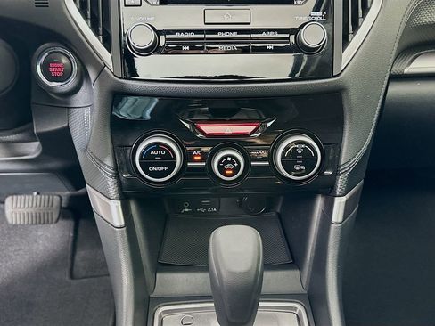 Used 2022 Subaru Forester Premium AWD/4WD image 15