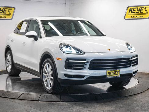 Used 2022 Porsche Cayenne AWD/4WD image 5