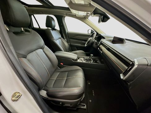 Used 2025 MAZDA CX-50 AWD 2.5 S w/ Premium Plus Pkg image 34