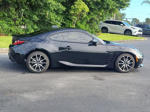 Used 2023 Toyota GR86 w/ ALL Weather Mat Package (TMS) RWD image 8