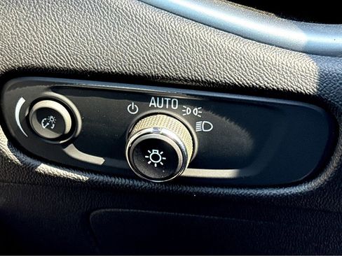 Used 2024 Chevrolet Malibu LT image 13