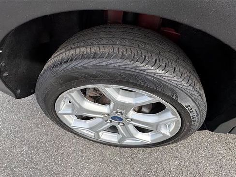 Used 2019 Ford Escape Titanium image 29