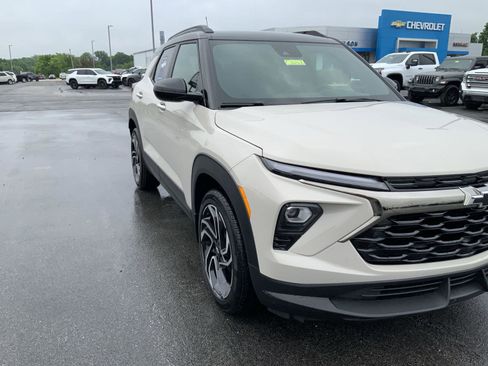 New 2026 Chevrolet TrailBlazer RS w/ Convenience Package FWD image 14