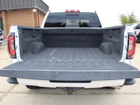 Used 2016 GMC Sierra 1500 Denali w/ Enhanced Driver Alert Package image 18