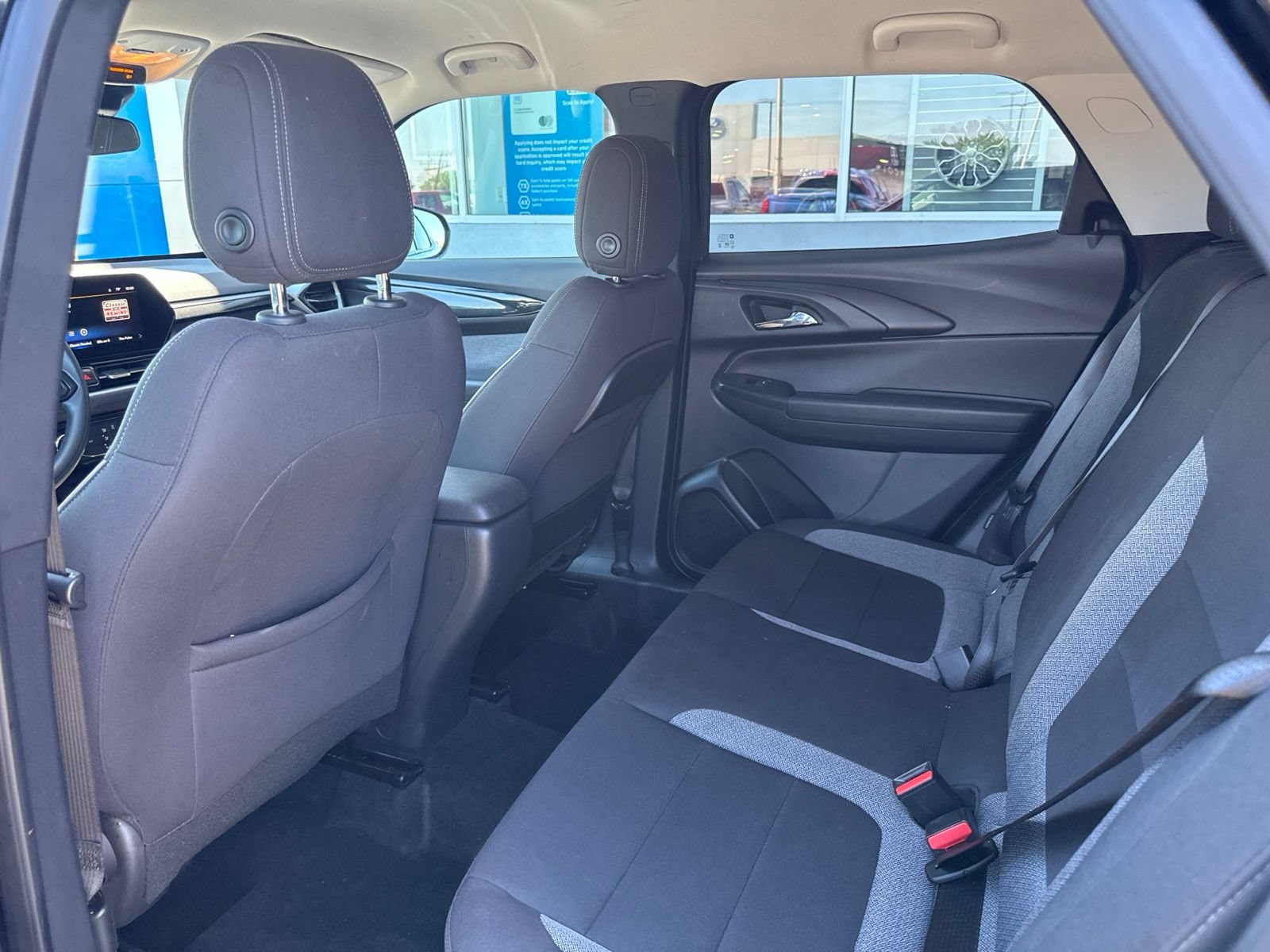 Used 2025 Chevrolet TrailBlazer LT AWD/4WD image 18