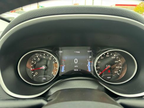 Used 2018 Jeep Compass Limited image 18