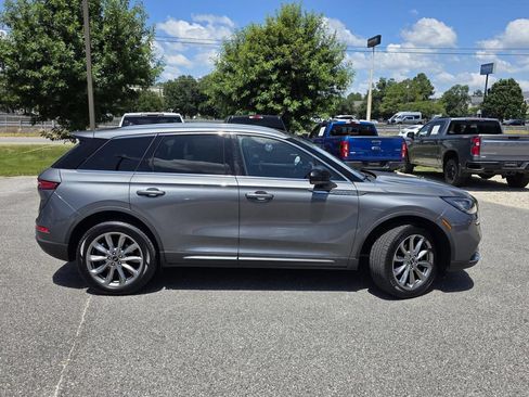 Used 2022 Lincoln Corsair FWD w/ Premium Package image 39