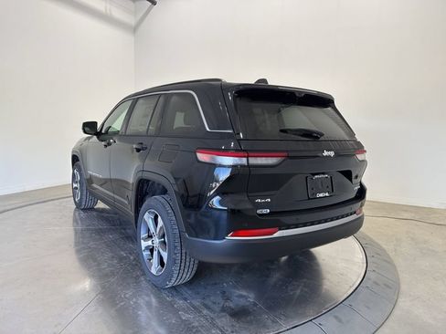 Used 2026 Jeep Grand Cherokee Limited w/ Luxury Tech Group II AWD/4WD image 5