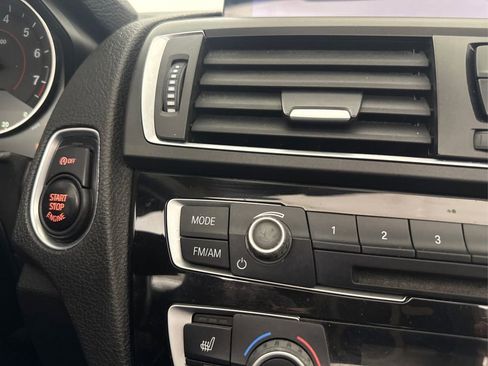 Used 2015 BMW M235i Convertible image 32