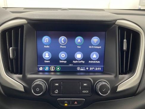 Certified 2022 GMC Terrain SLE w/ Driver Convenience Package image 3