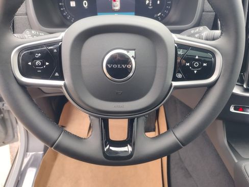 New 2026 Volvo XC90 B6 Plus w/ Protection Package Premier image 14