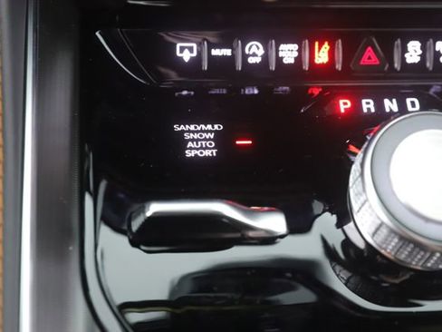 New 2026 Jeep Grand Wagoneer Summit AWD/4WD image 28