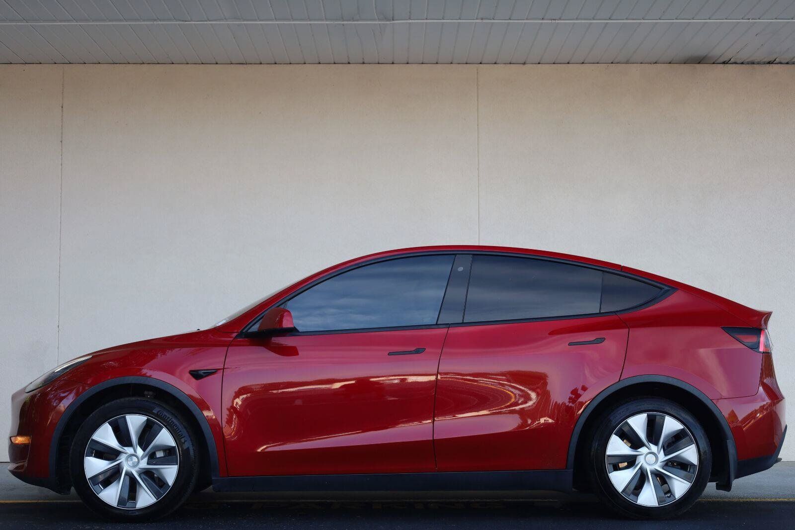 Used 2020 Tesla Model Y Long Range AWD/4WD image 2