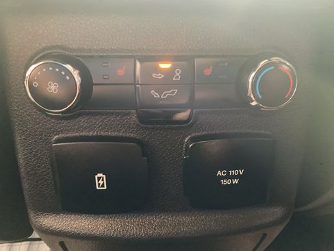 Used 2019 Ford Explorer Limited w/ Class III Trailer Tow Package AWD/4WD image 16