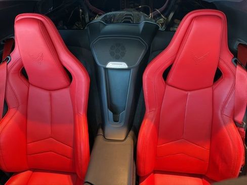 Used 2024 Chevrolet Corvette Stingray Coupe w/ Z51 Performance Package image 24